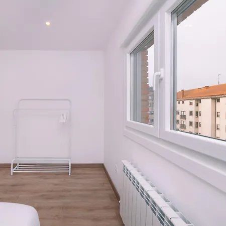 Lägenhet Recien Reformado En Redondela By Cabana Rentals *