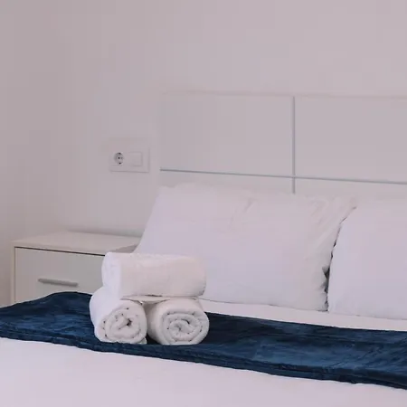 Recien Reformado En Redondela By Cabana Rentals Redondela